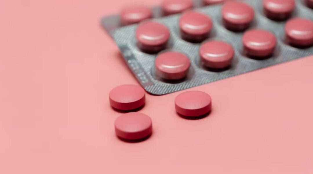 Do Blood Thinners Affect ICL Surgery?