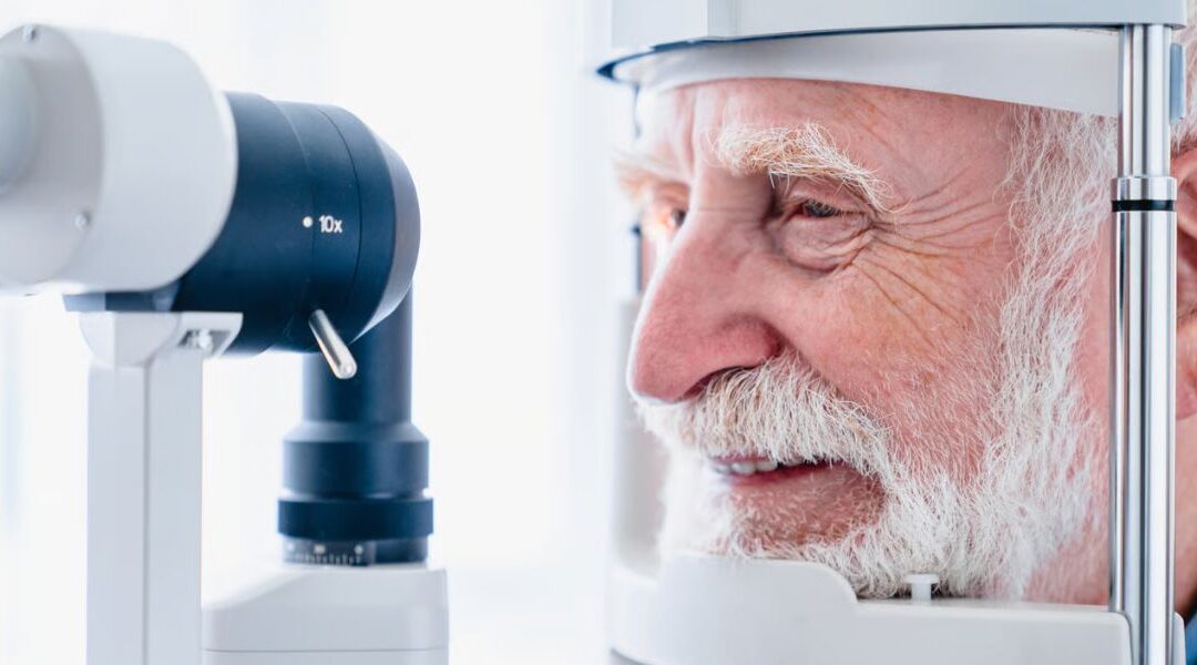 When Should an Elderly Person See an Eye Specialist for Vision Loss?