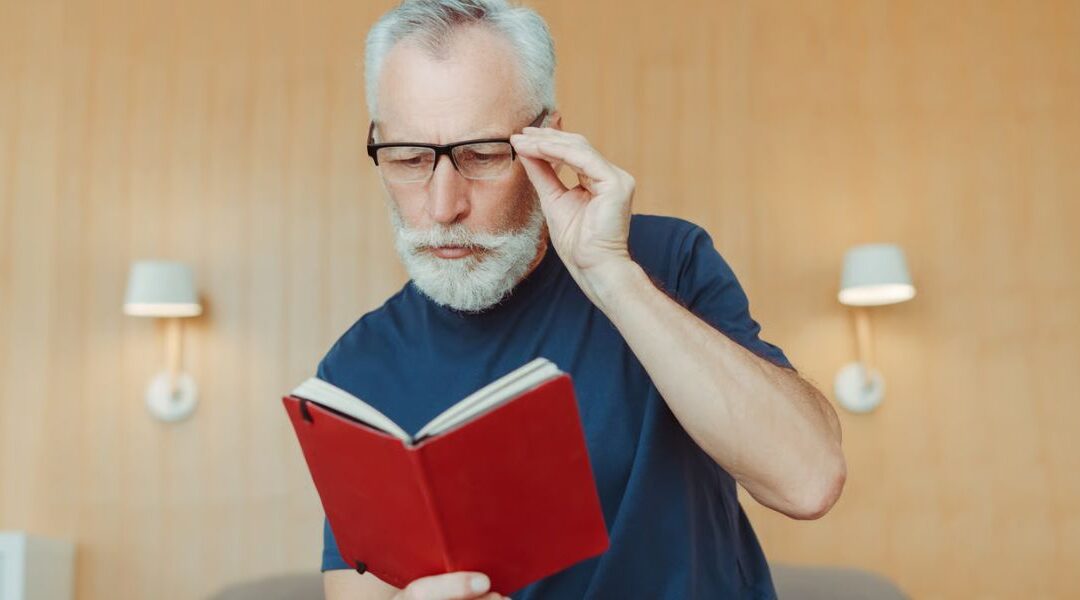 Can Lens Replacement Surgery Eliminate the Need for Reading Glasses?
